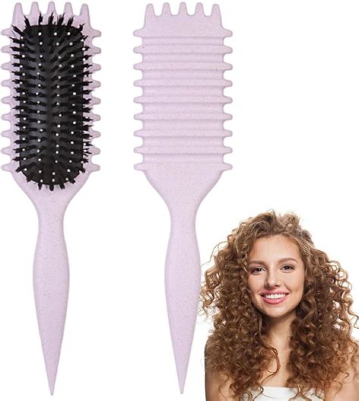 Discover The Best Brushes For Defined Curls