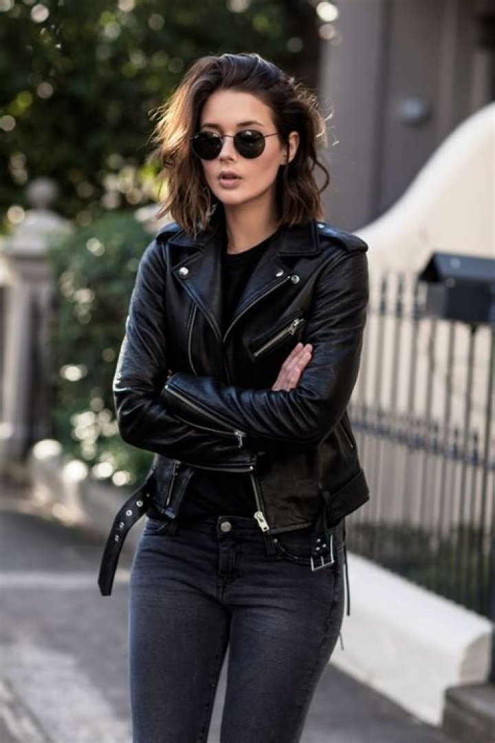 Discover The Secrets Of Her Edgy Outfits
