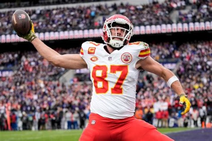 Kelce Opens Up On Tucker Fracas