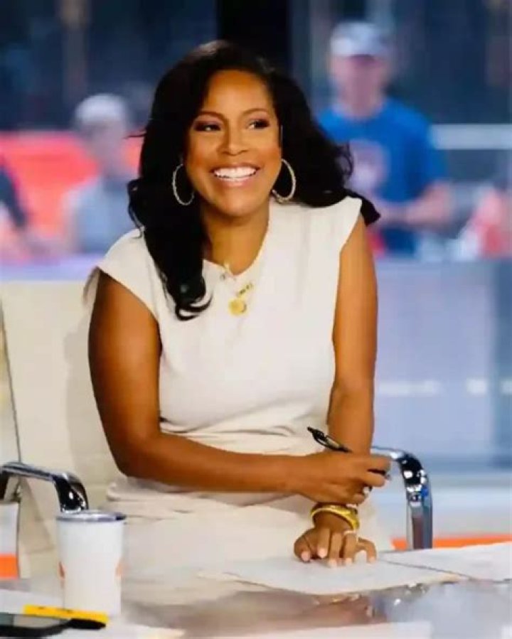 Sheinelle Jones's Height And Weight Revealed!