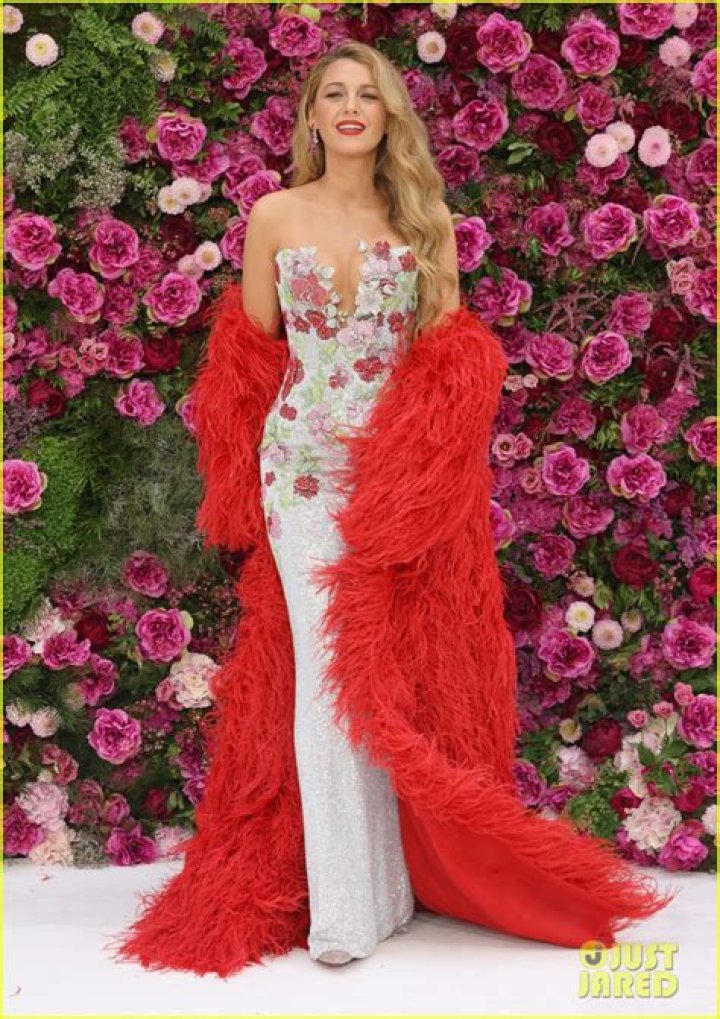 Unlocking The Secrets Of Her Iconic Red Carpet Moment