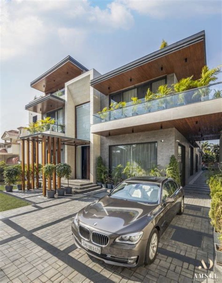 Unveiling Joe Namath's Luxurious Abode: Discoveries And Insights