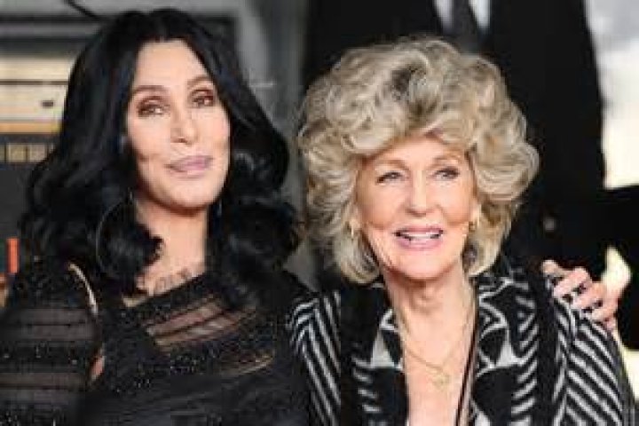 Unveiling The Enchanting Art Of Cher Kissing: Discoveries And Insights